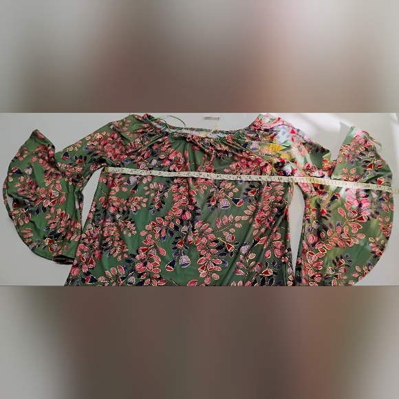 Yoaresweet Off The Shoulder Blouse Floral Women's Sz M NWT 3/4 Flutter Sleeves - Picture 7 of 11
